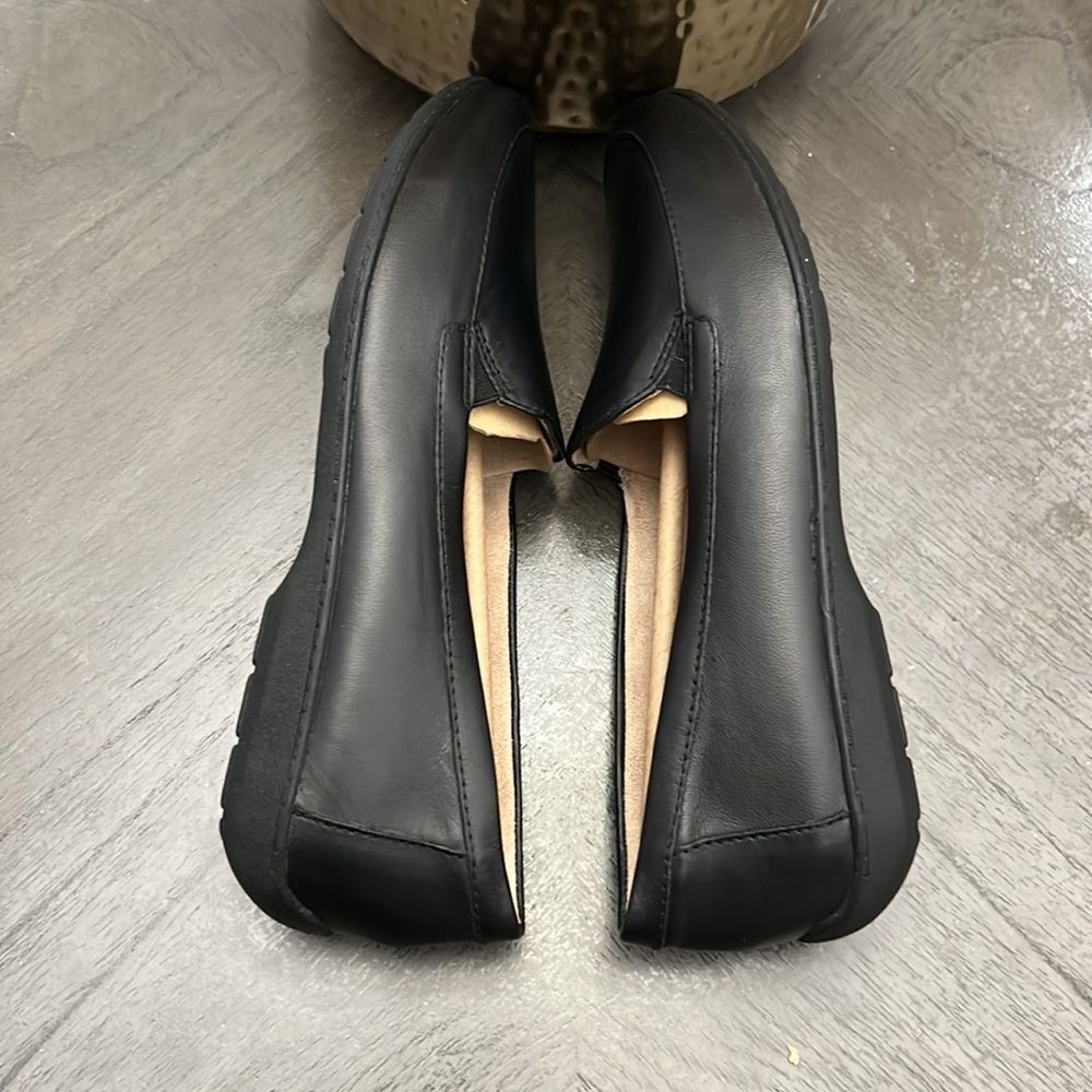 Naturalizer Kacy Leather Slip-On Loafer (WIDE) - Picture 11 of 11